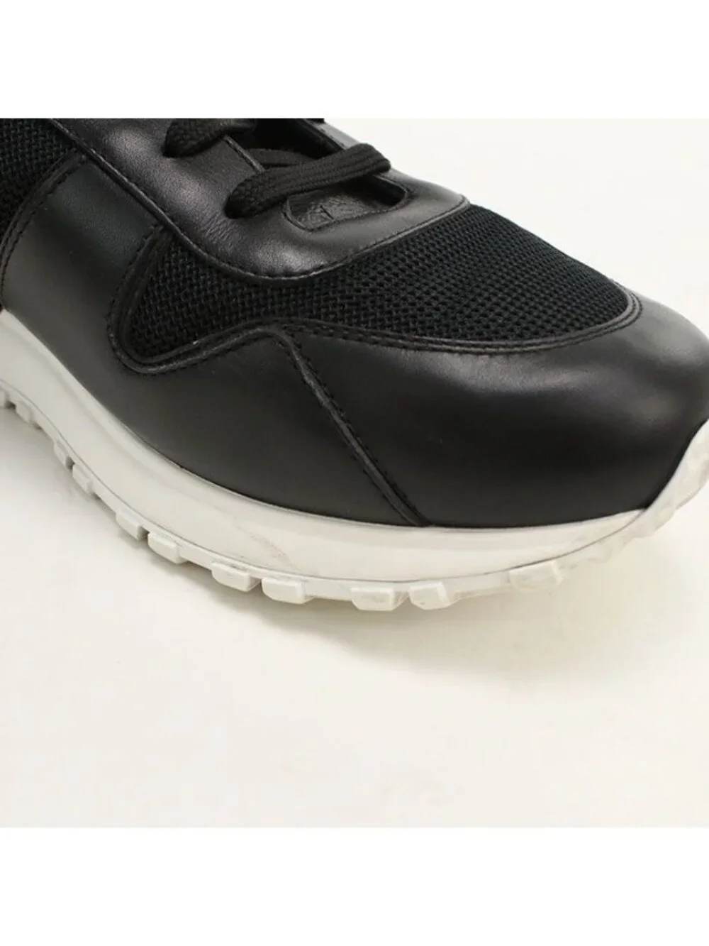 Louis Vuitton Run Away Sneakers Eclipse Mesh
